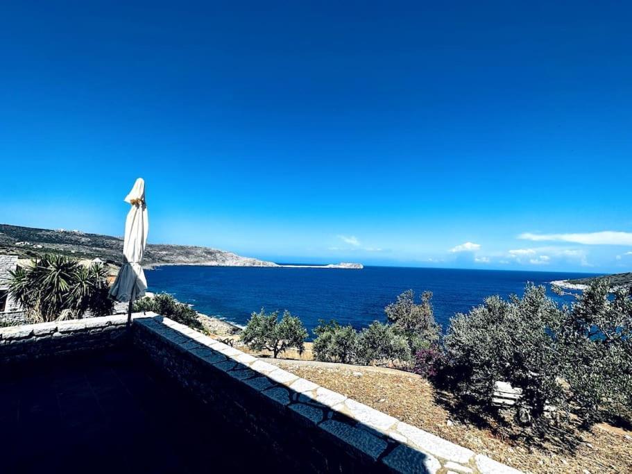 Cozy Cliff Tower W/ Breathtaking Sea Views Villa Agios Georgios Minas Esterno foto